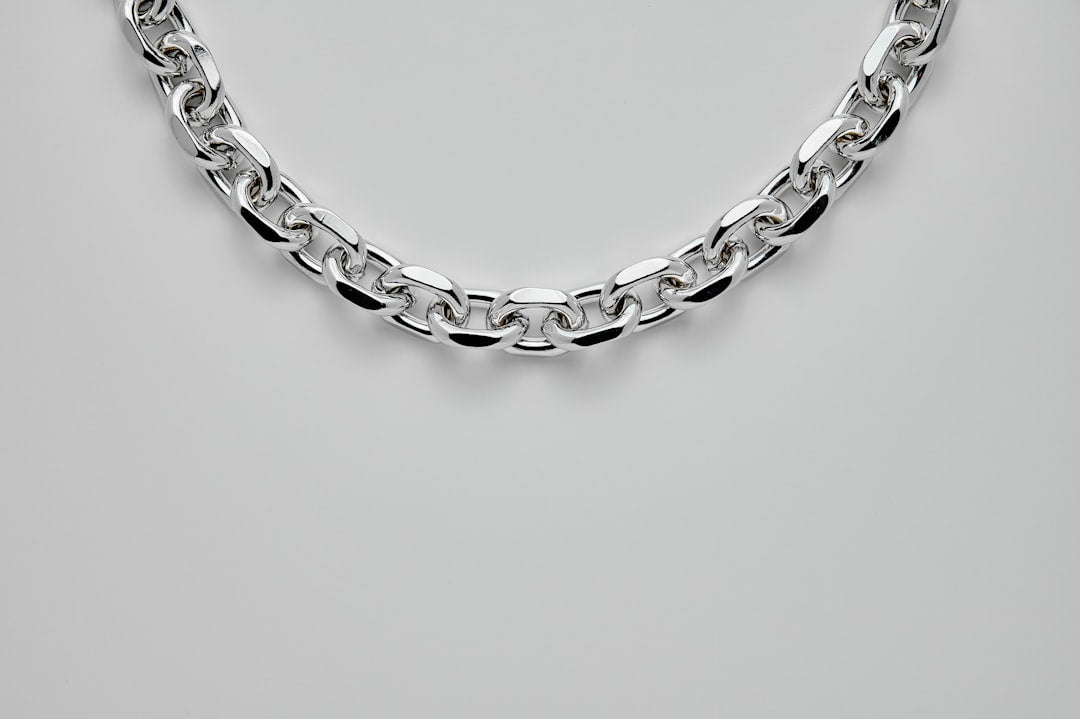 The Allure of Silver Sterling Jewelry: A Timeless Reflection of Versatility