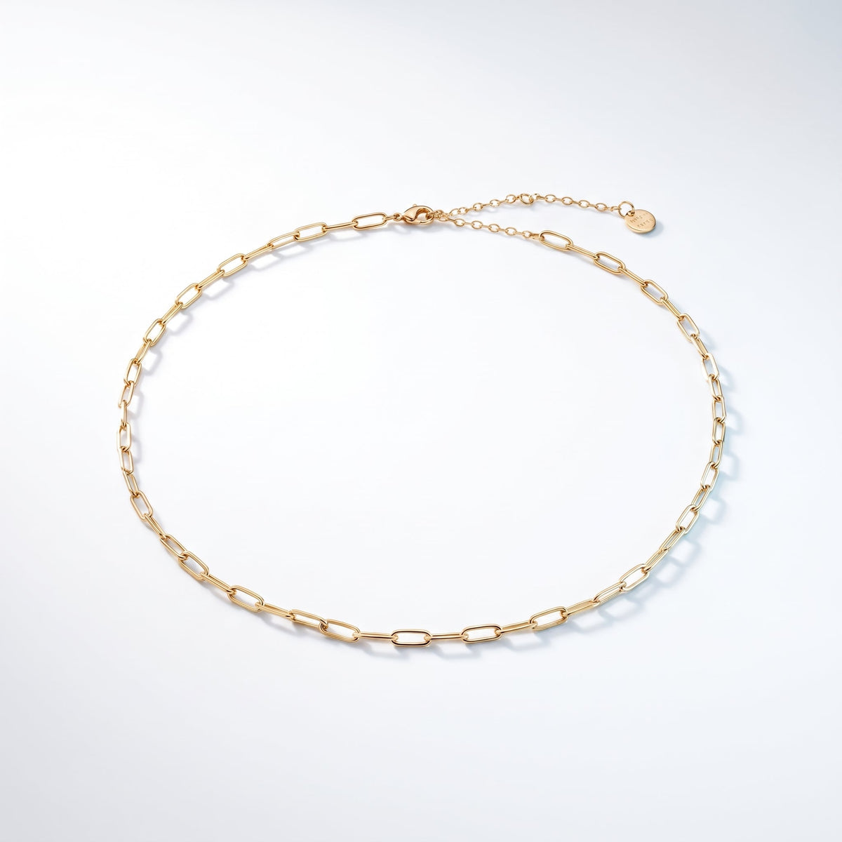 Collana catena paperclip placcata oro 18K vista dall'alto