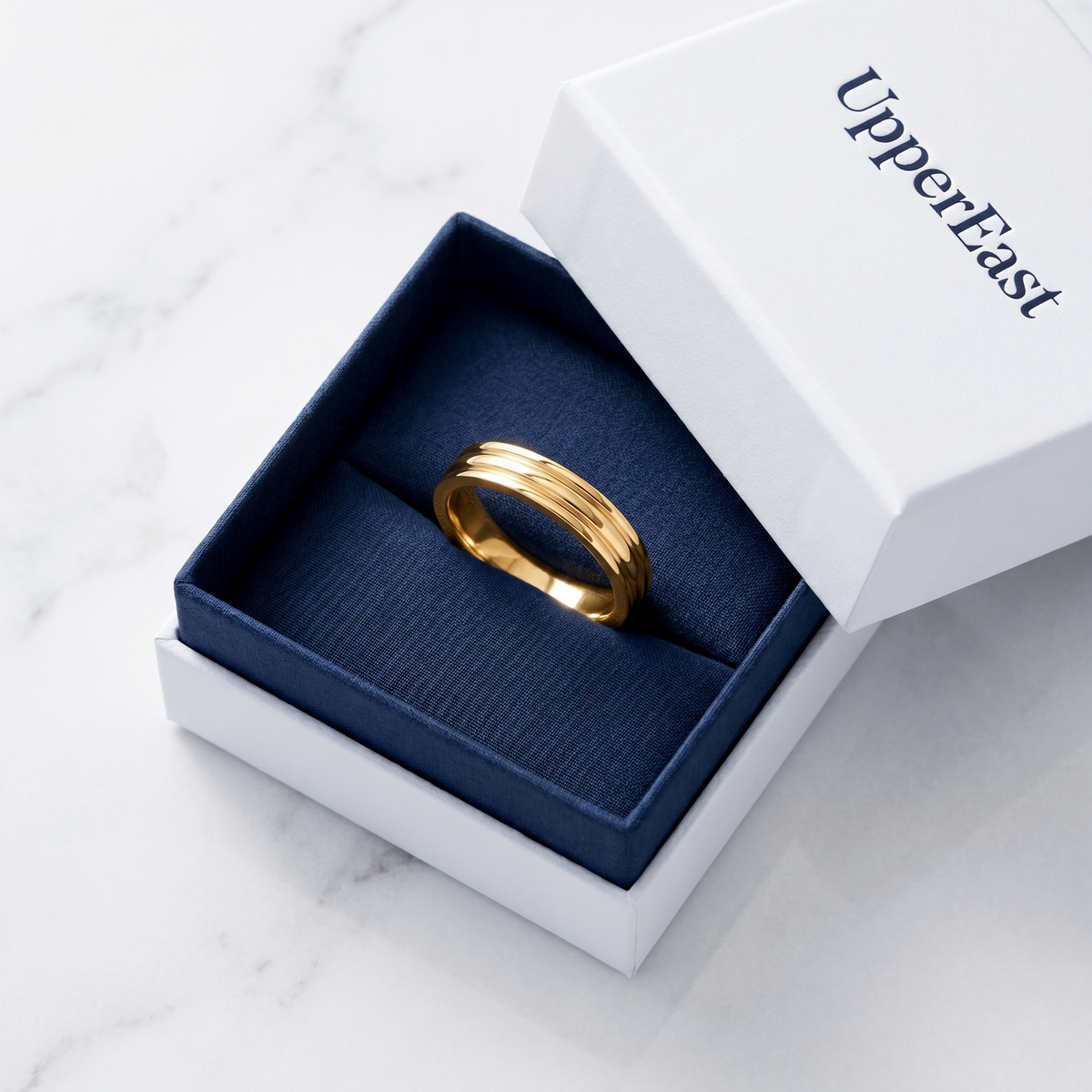 Anello triplo da cerimonia placcato oro 18K nella confezione UpperEast