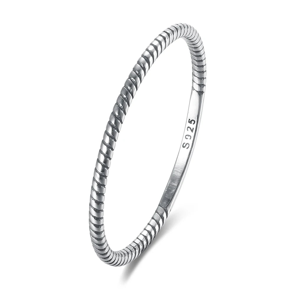 Minimalist Twist Lines Ring