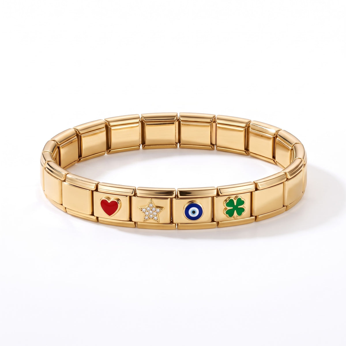 Pulsera modular con charms bañada en oro de 18K vista desde arriba