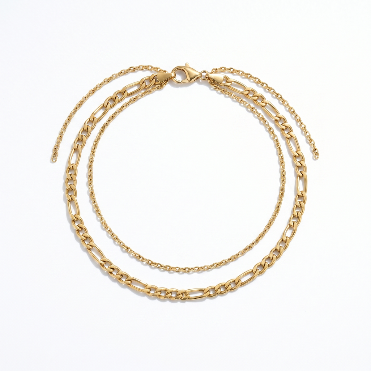 Collar doble figaro en capas bañado en oro de 18K visto desde arriba