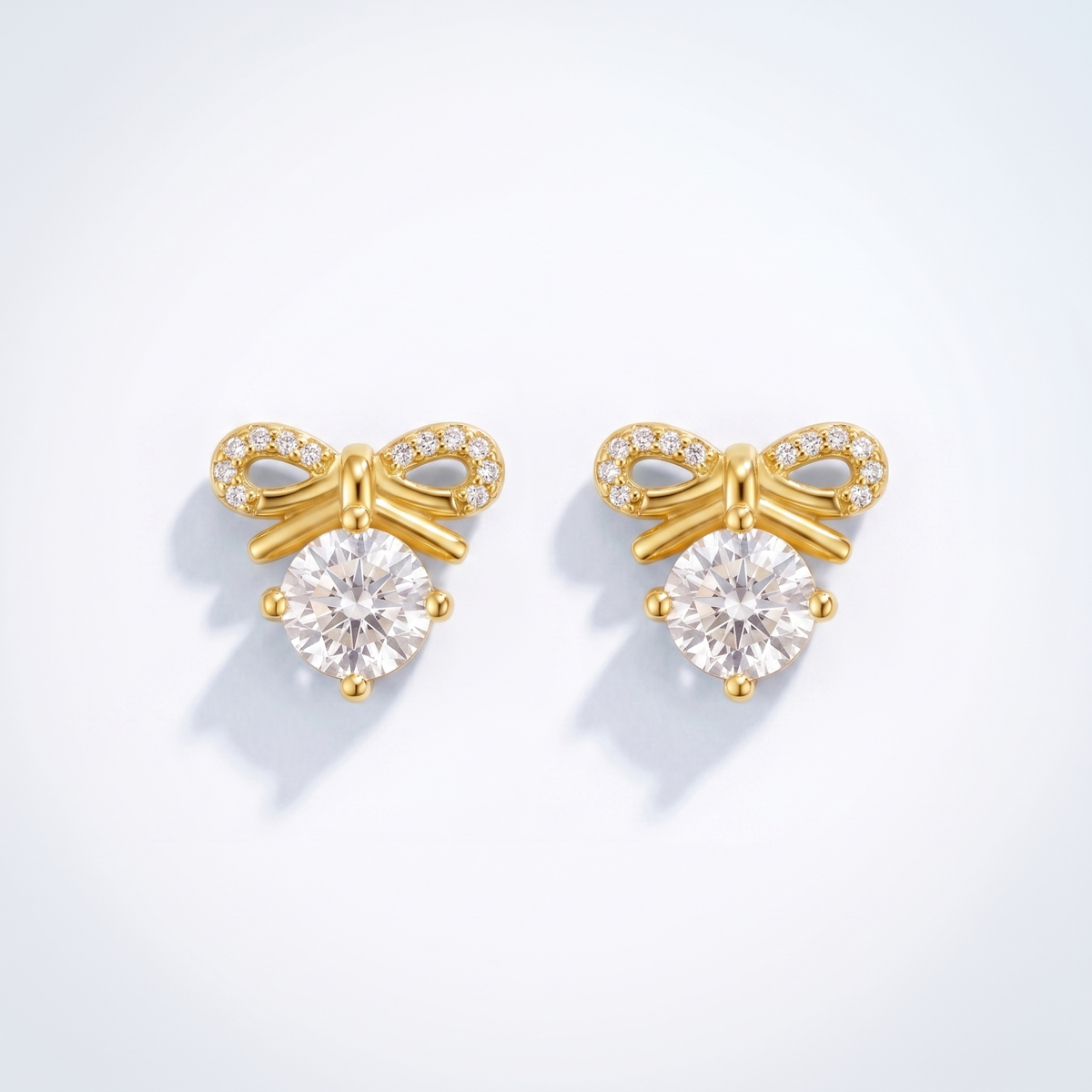 Orecchini fiocco con cristallo placcati oro 18K visti dall'alto