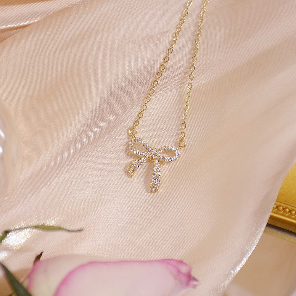 Sweetheart Bow Golden Necklace
